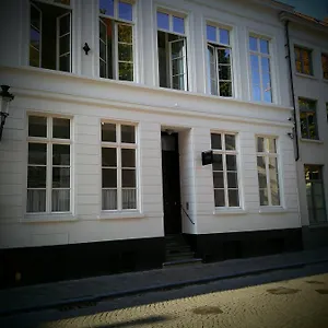 https://bb-les-invites.bruges-hotels.info